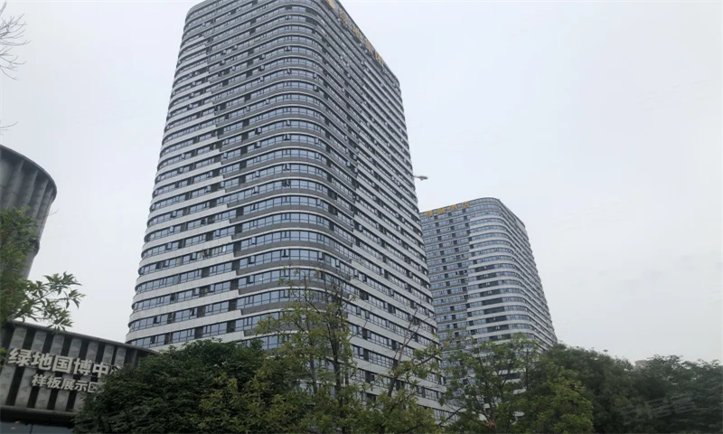 1720422157372298.jpg 绿地国博财富中心.jpg