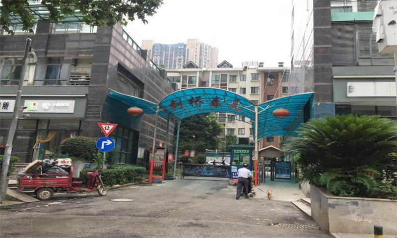 卧龙剑桥春天A座