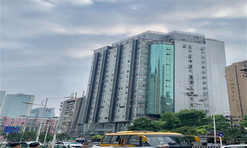 盈龙科技创业大厦.jpg