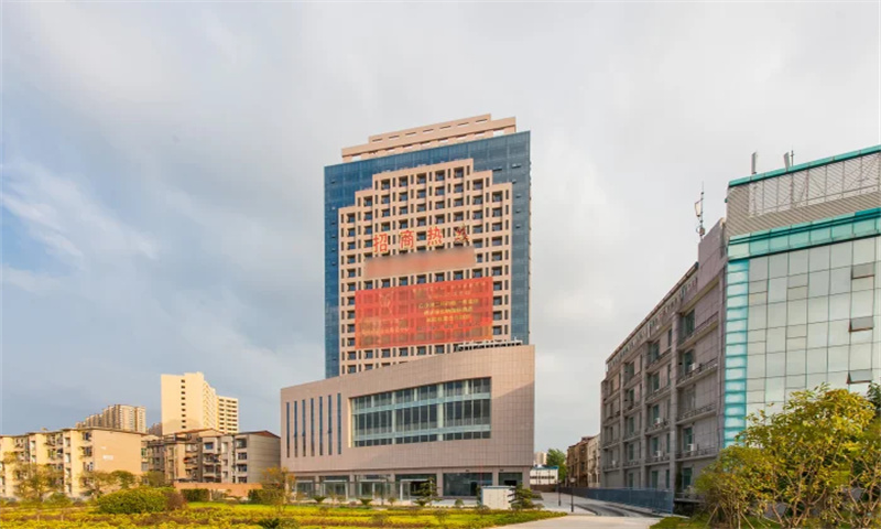 1723615970310609.jpg 长征综合大楼.jpg