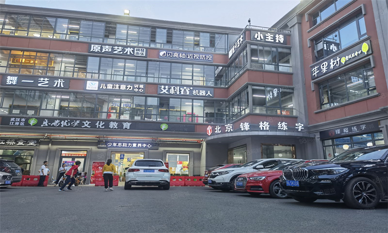 1724471315216295.jpg 红桥文化广场.jpg